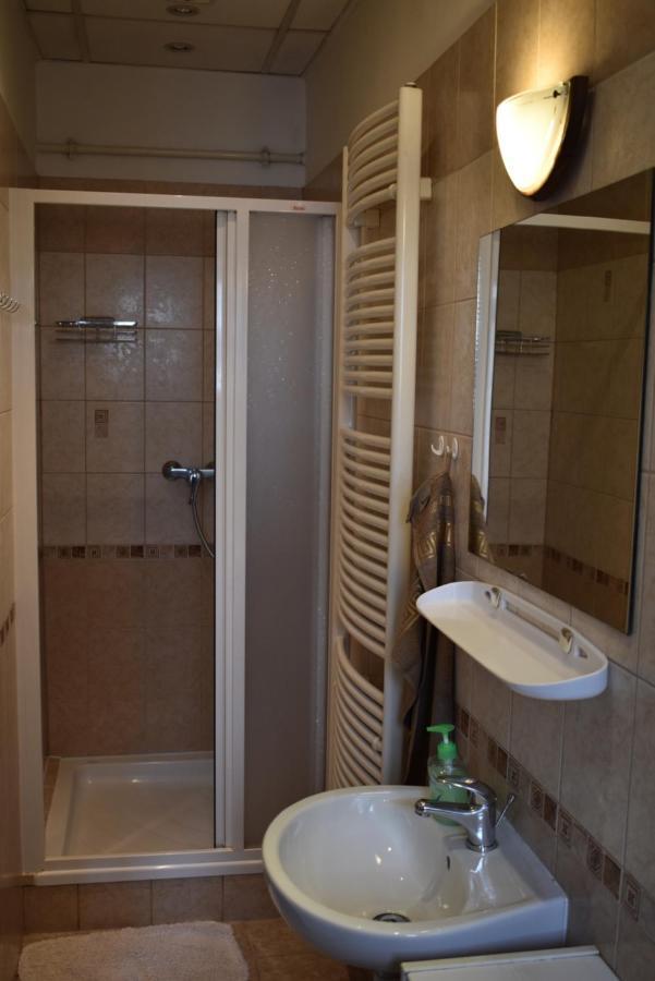 Apartmany Lenka Karlovy Vary Ngoại thất bức ảnh